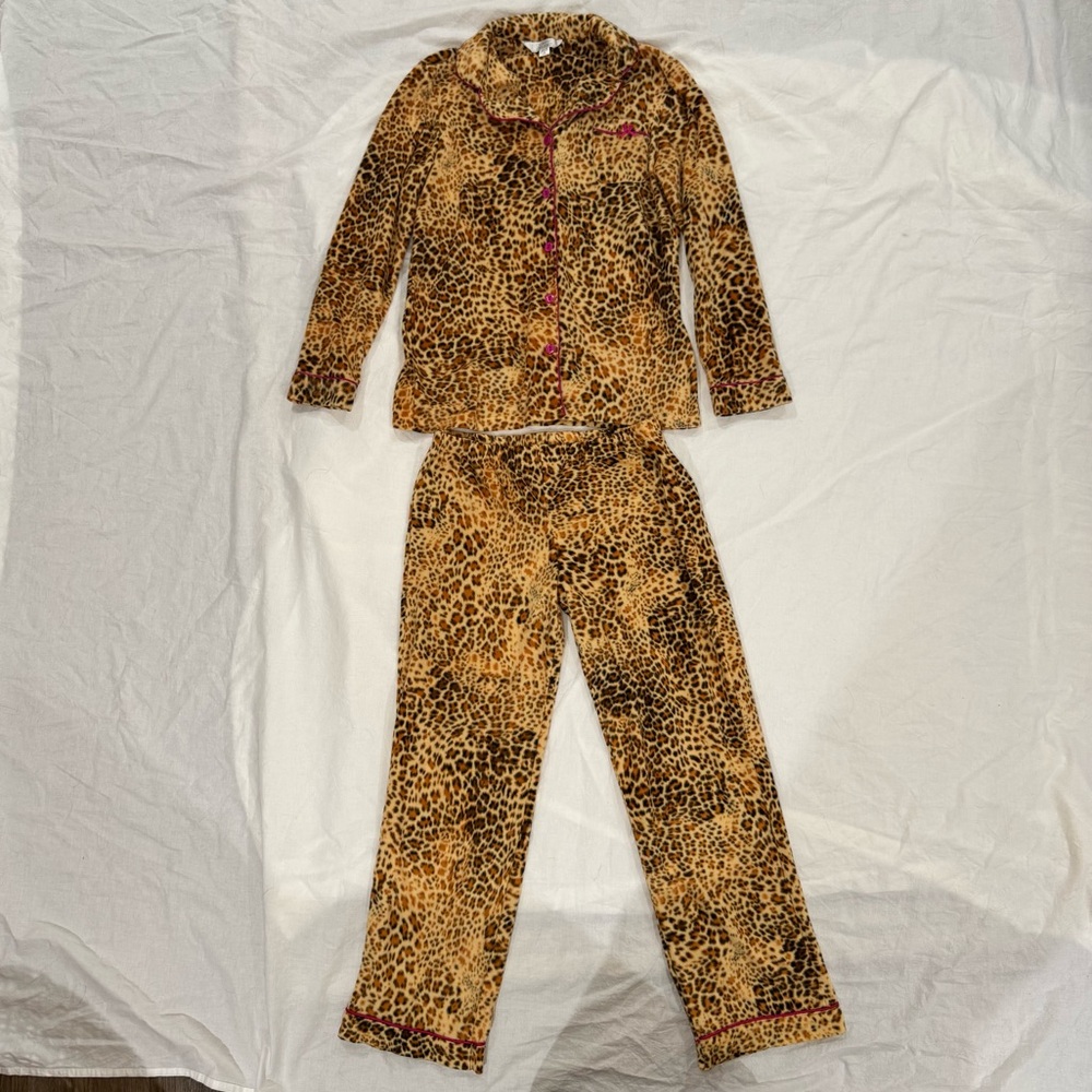 Celestial Dreams Leopard Print Plush‎ Pajama Set Size M (8–10)